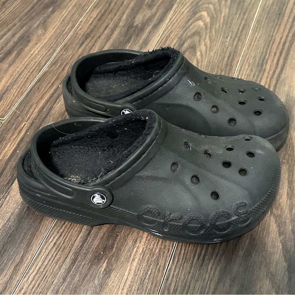 Baya Fleece Lined Clog Crocs - Picture 5 of 5